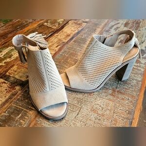 Women's Designer Shoes Gianni Bini